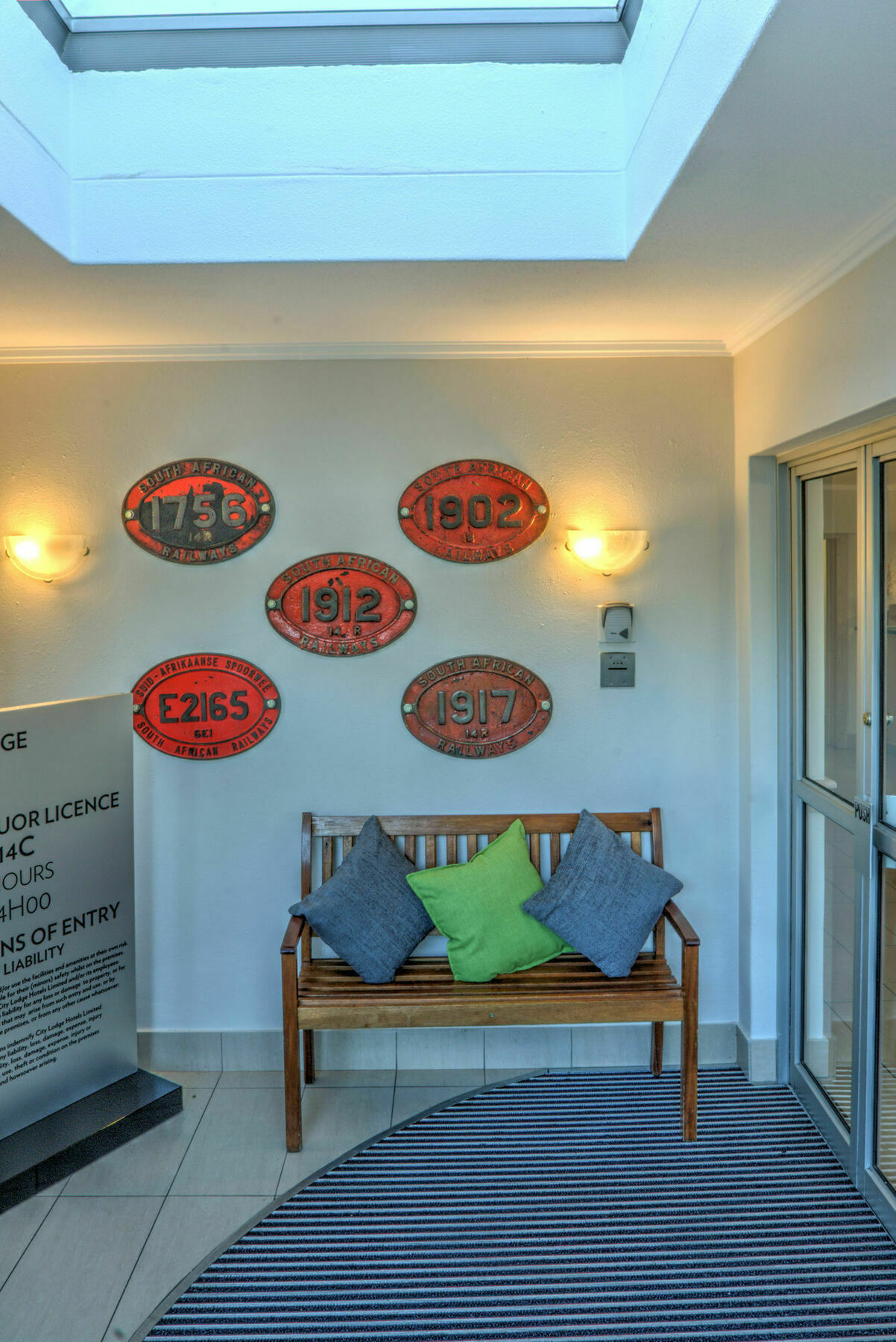 Road Lodge Germiston Lake Exterior photo