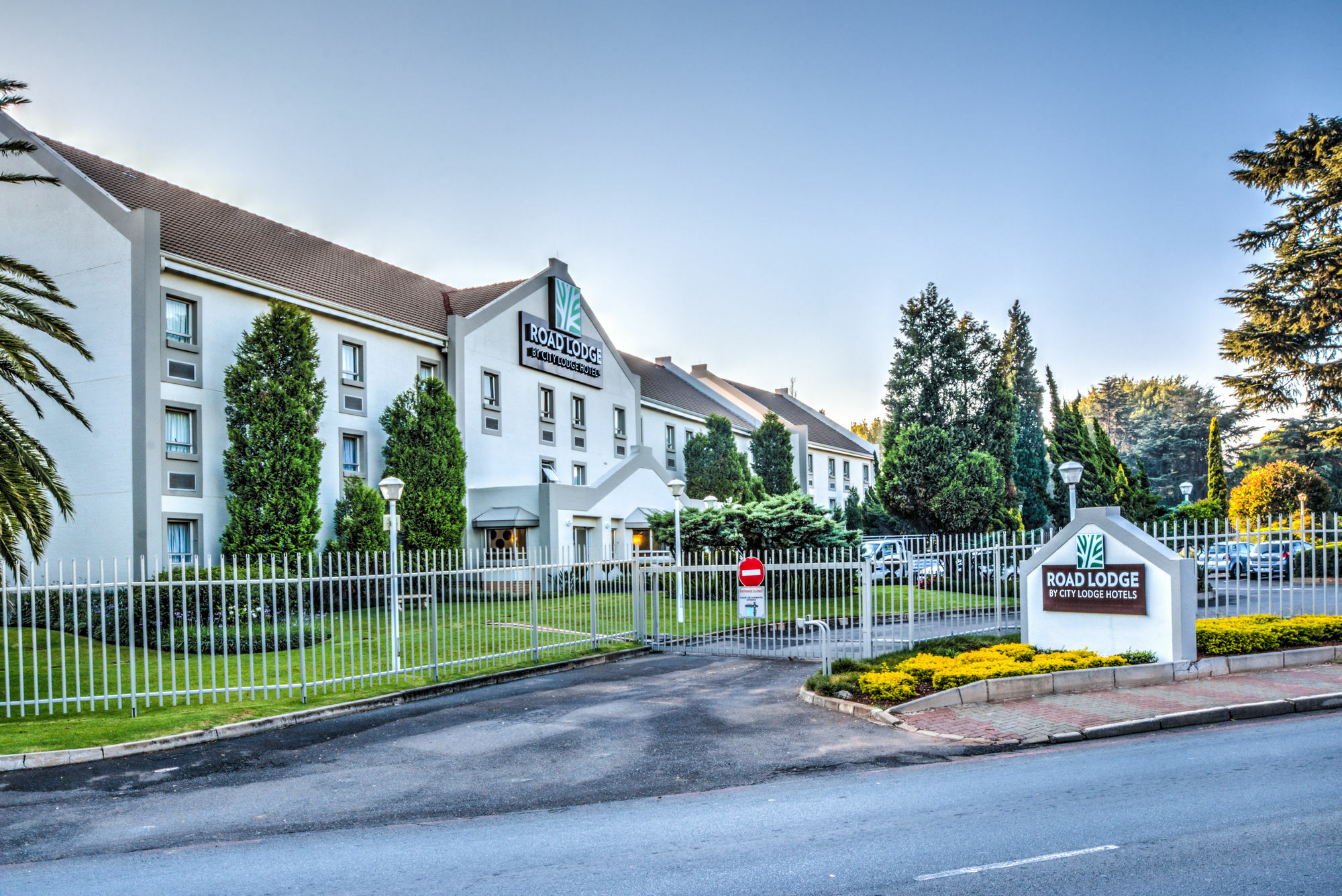 Road Lodge Germiston Lake Exterior photo
